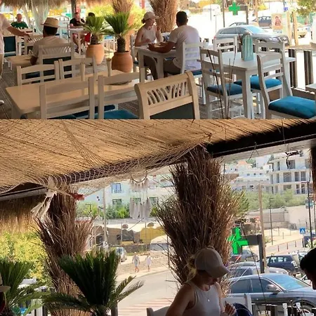 Aqua Hotel *