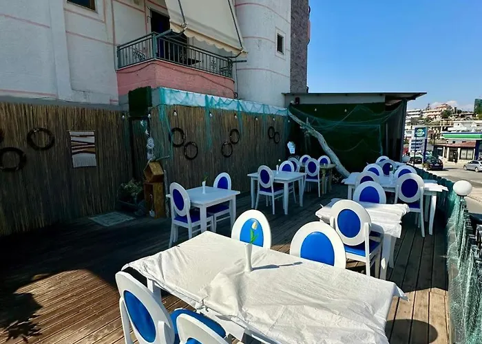 Aqua Ξενοδοχείο *